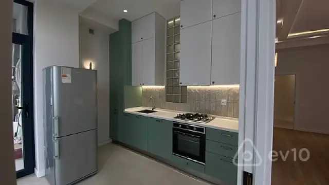 Kirayə verilir 2 otaqlı yeni tikili 90 m²