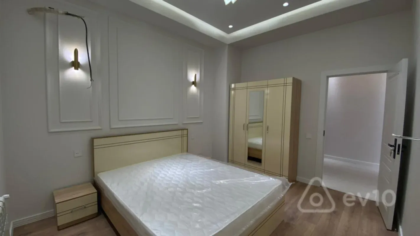 Kirayə verilir 2 otaqlı yeni tikili 90 m²