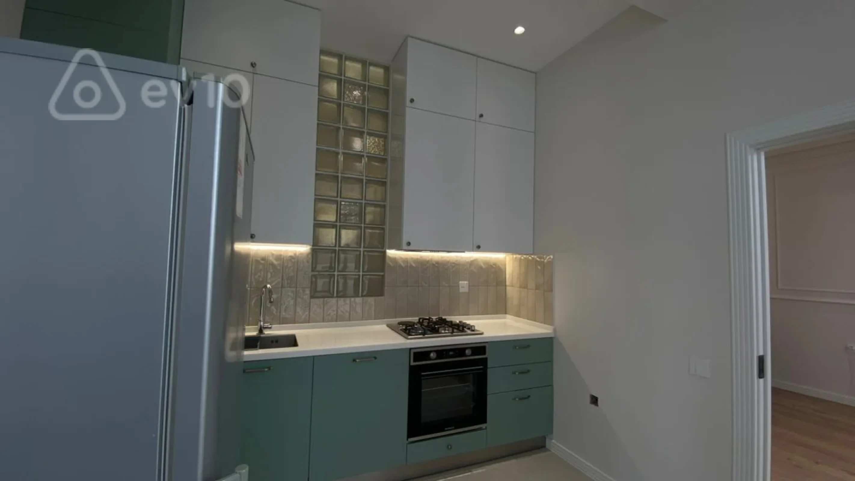 Kirayə verilir 2 otaqlı yeni tikili 90 m²