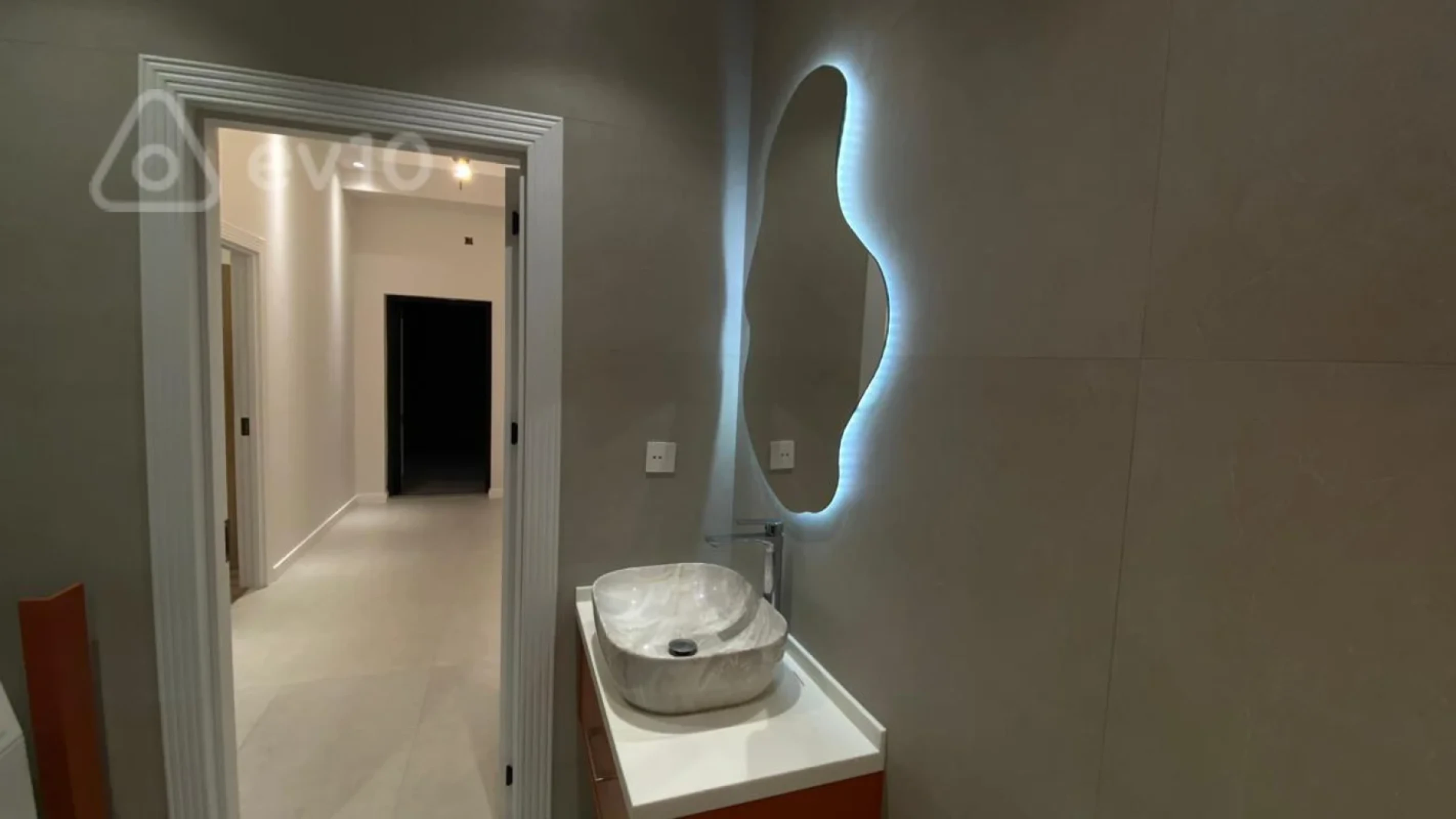 Kirayə verilir 2 otaqlı yeni tikili 90 m²