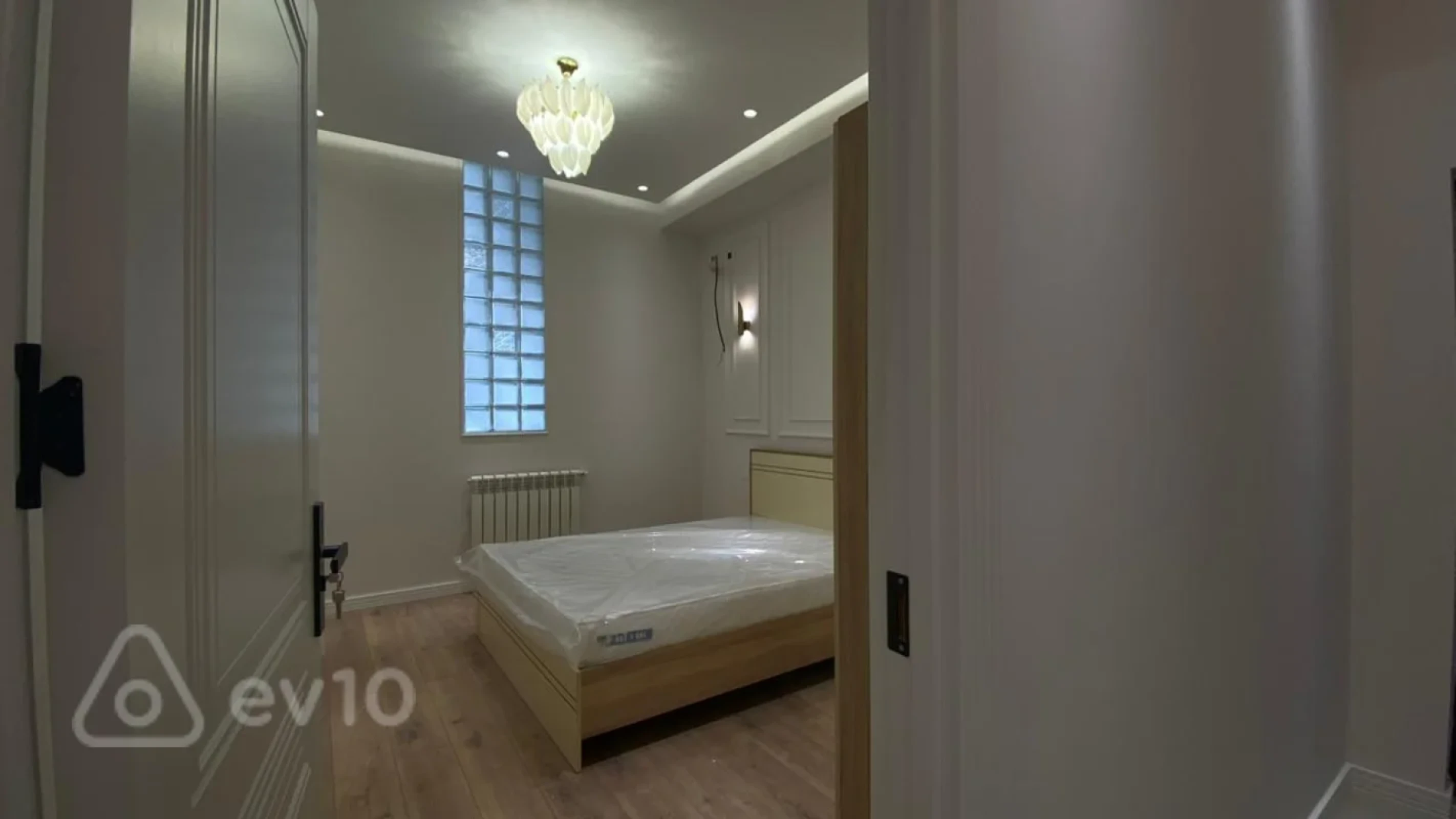 Kirayə verilir 2 otaqlı yeni tikili 90 m²