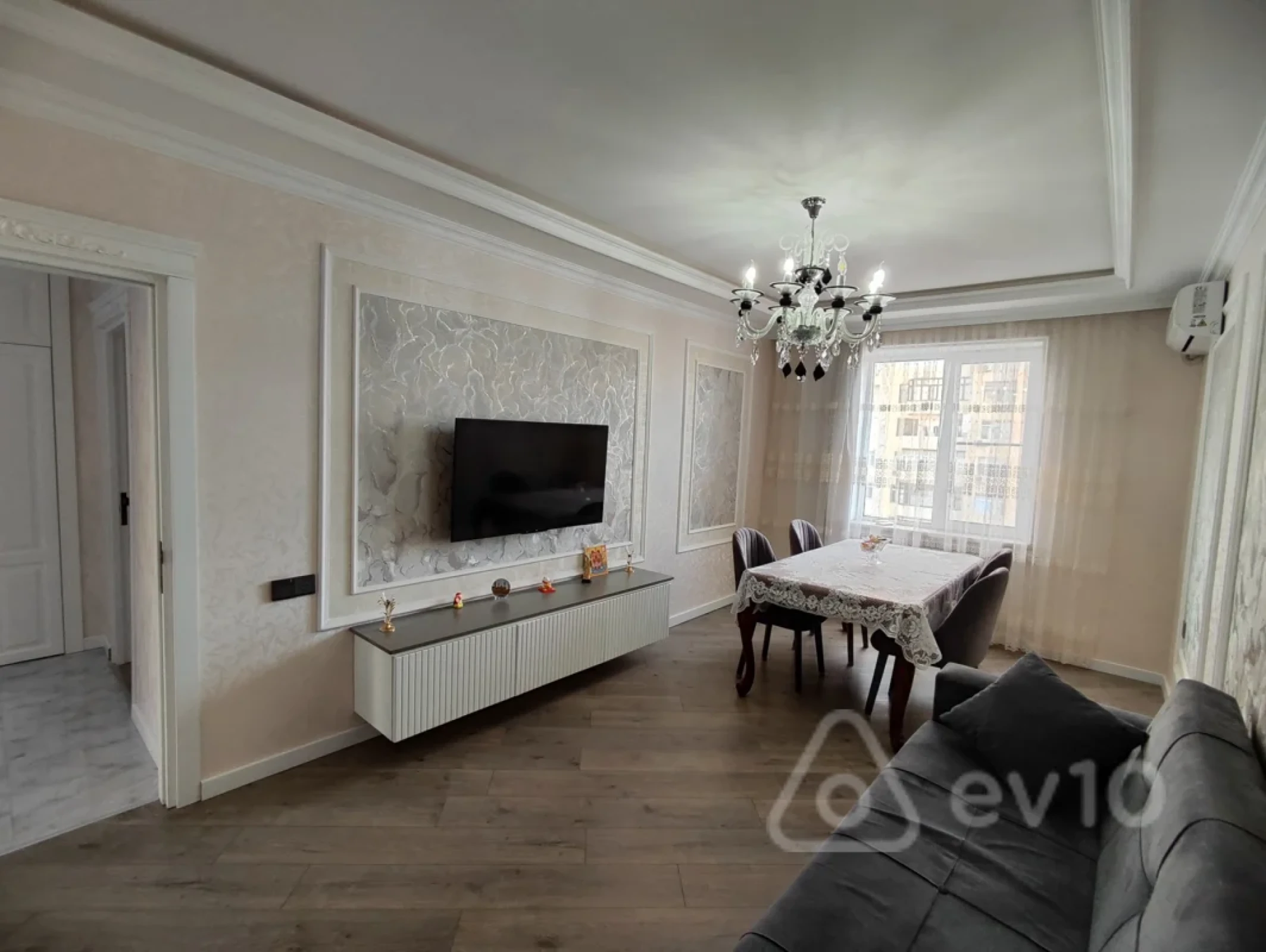 Satılır 3 otaqlı köhnə tikili 77 m²
