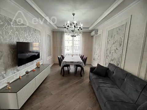 Satılır 3 otaqlı köhnə tikili 77 m² — Bakı, Xətai 3 otaq 77.00 m²