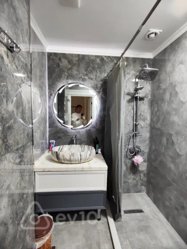 Satılır 3 otaqlı köhnə tikili 77 m²