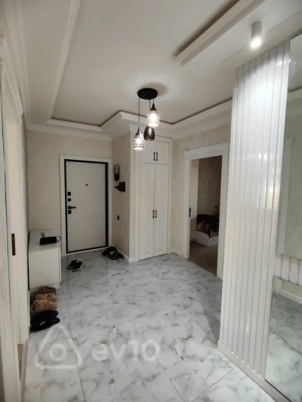 Satılır 3 otaqlı köhnə tikili 77 m²