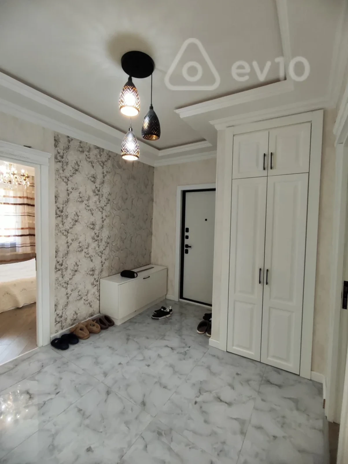 Satılır 3 otaqlı köhnə tikili 77 m²