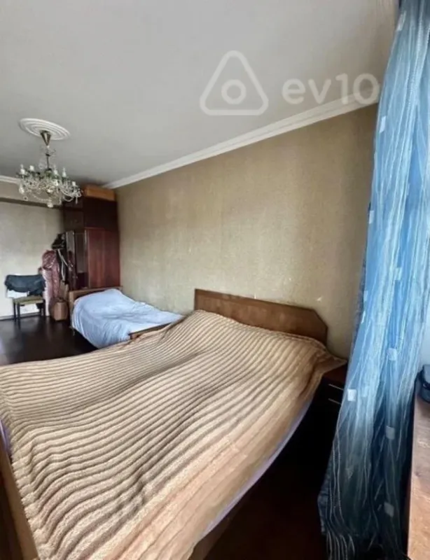 Kirayə verilir 3 otaqlı köhnə tikili 80 m²