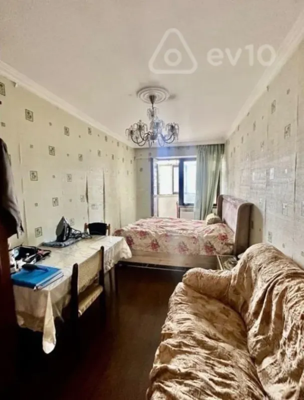 Kirayə verilir 3 otaqlı köhnə tikili 80 m²
