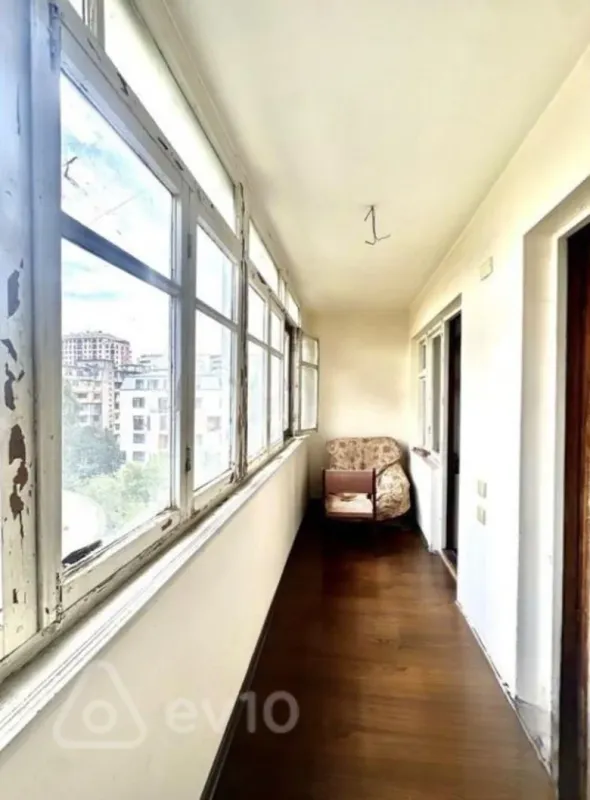 Kirayə verilir 3 otaqlı köhnə tikili 80 m²