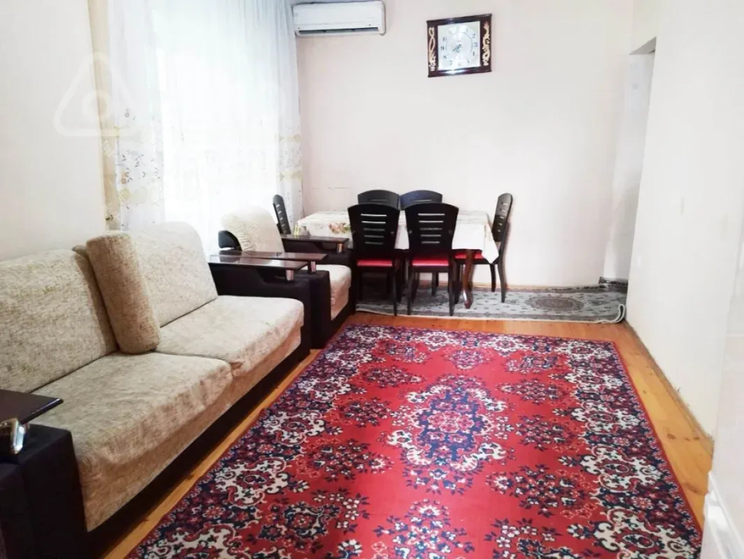 Satılır 2 otaqlı köhnə tikili 47 m²