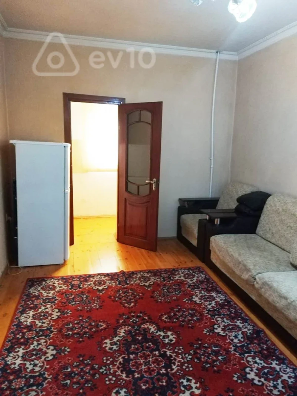 Satılır 2 otaqlı köhnə tikili 47 m²