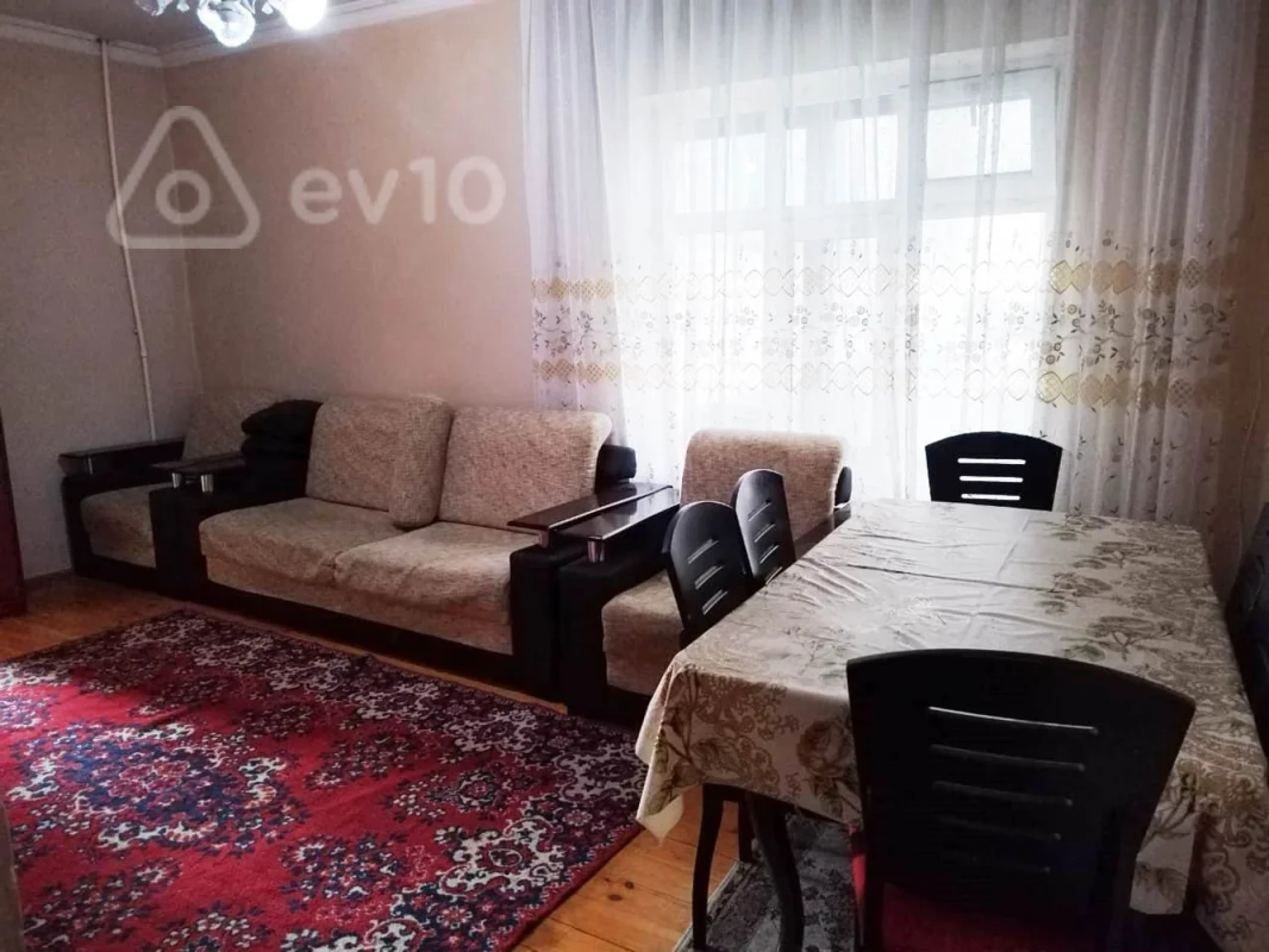 Satılır 2 otaqlı köhnə tikili 47 m²