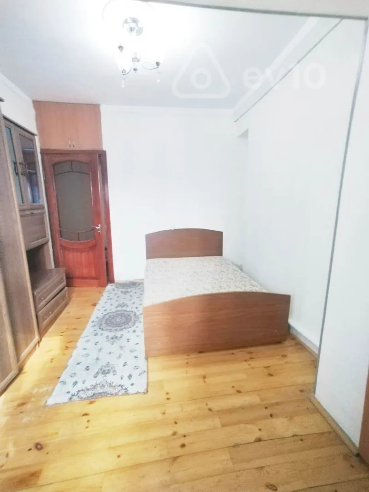Satılır 2 otaqlı köhnə tikili 47 m²