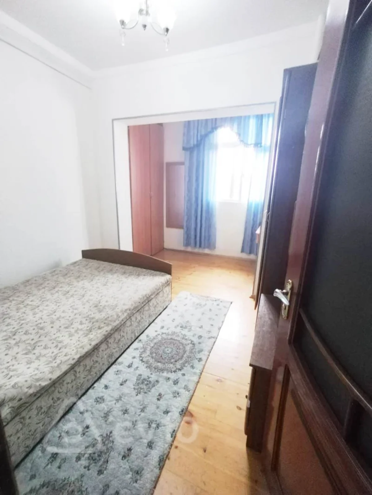 Satılır 2 otaqlı köhnə tikili 47 m²