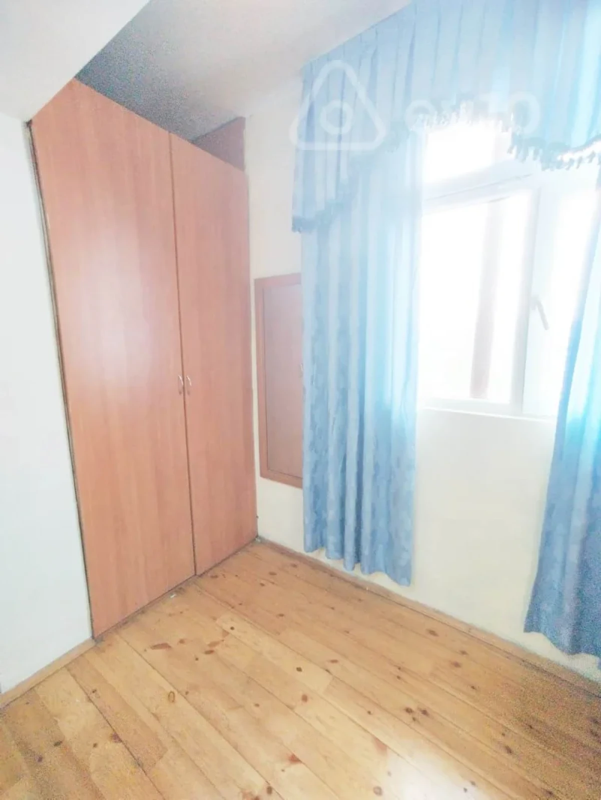 Satılır 2 otaqlı köhnə tikili 47 m²