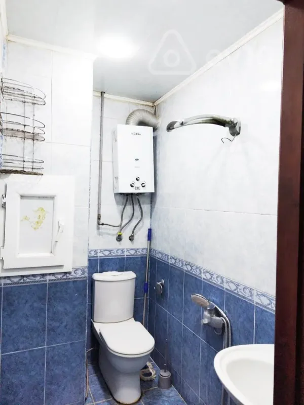 Satılır 2 otaqlı köhnə tikili 47 m²