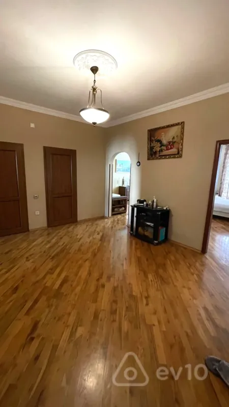 Satılır 3 otaqlı yeni tikili 117 m²