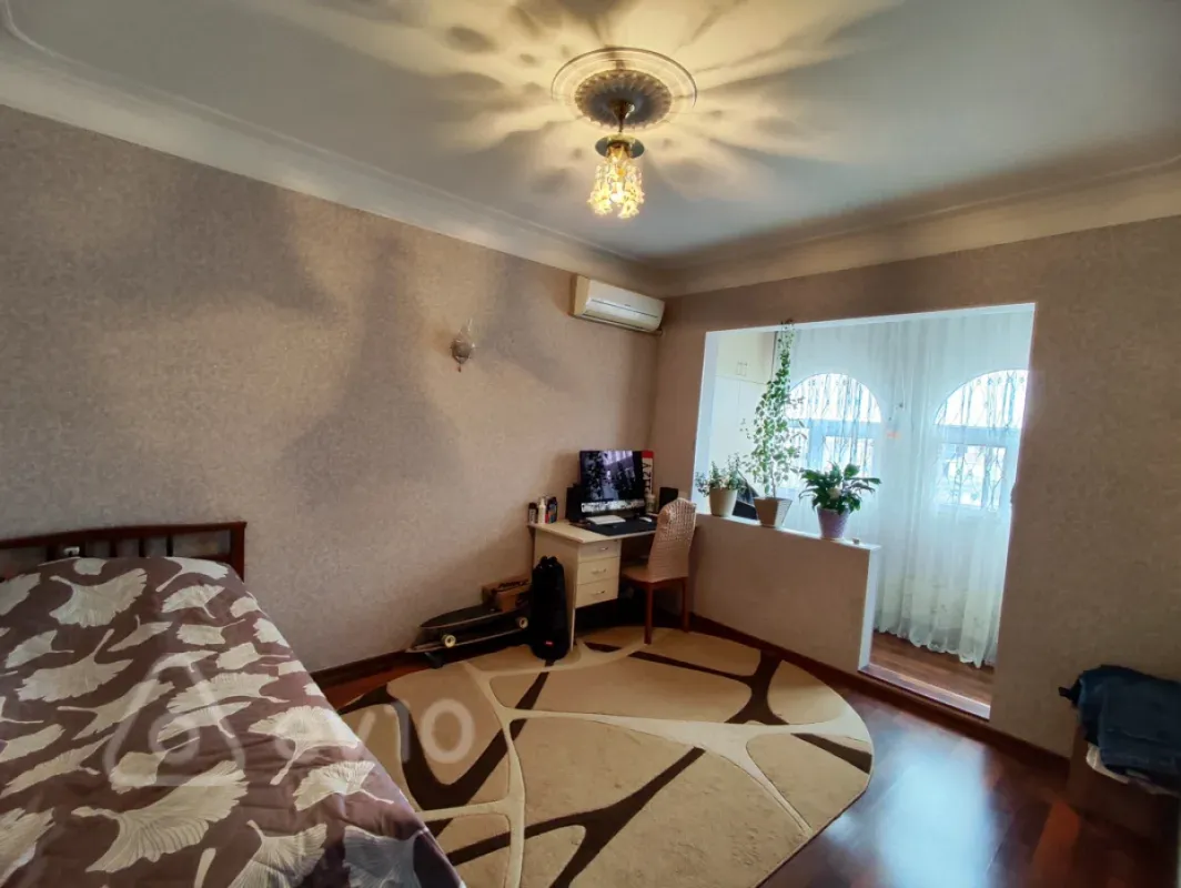 Satılır 3 otaqlı köhnə tikili 88 m²