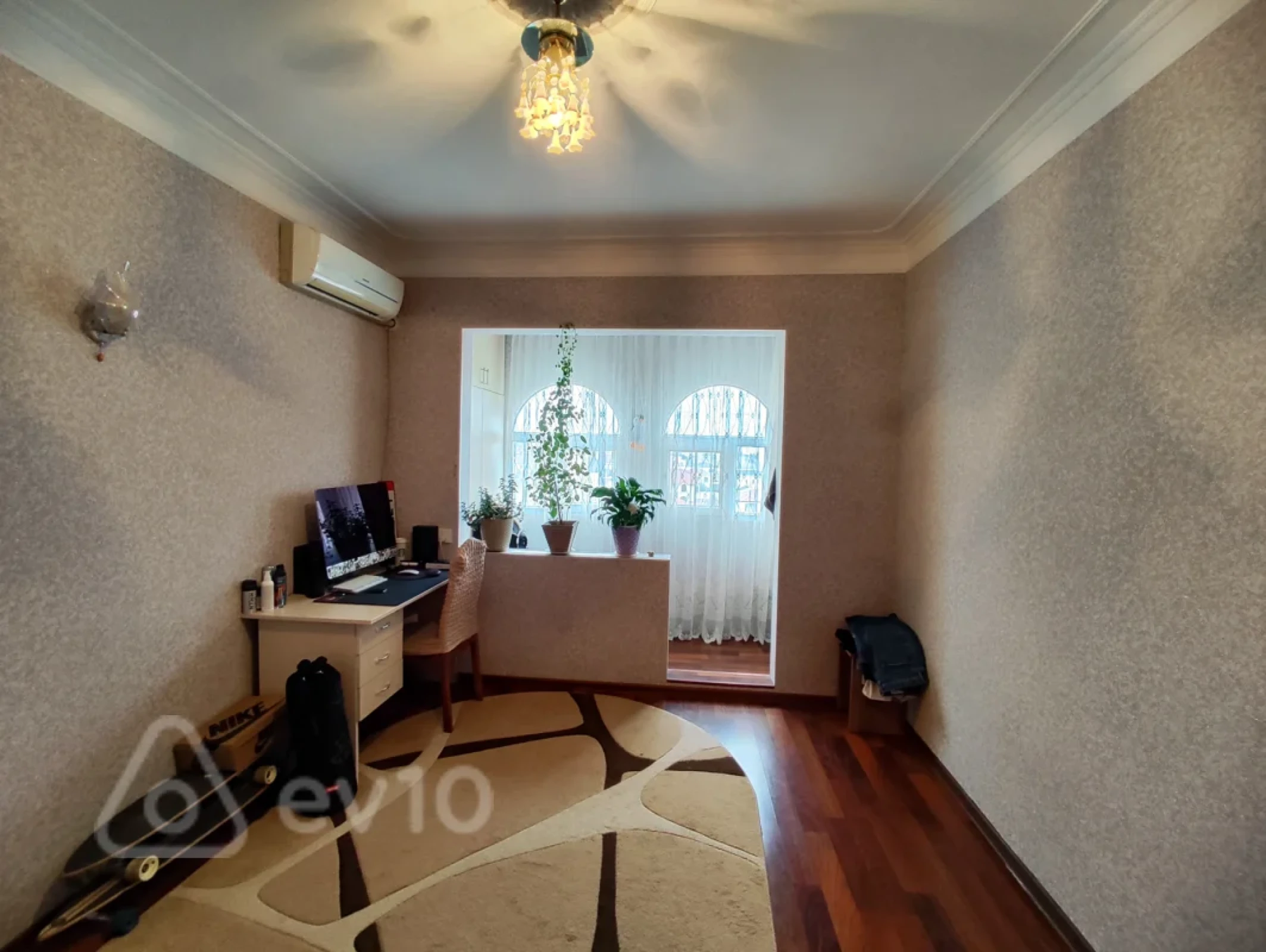 Satılır 3 otaqlı köhnə tikili 88 m²