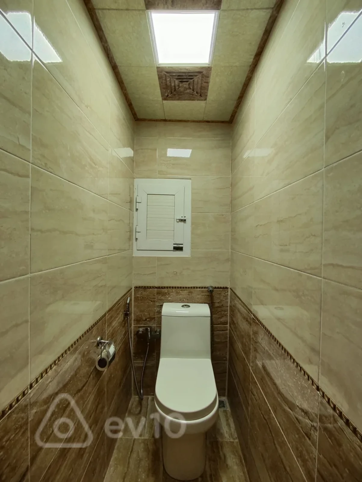 Satılır 3 otaqlı köhnə tikili 88 m²