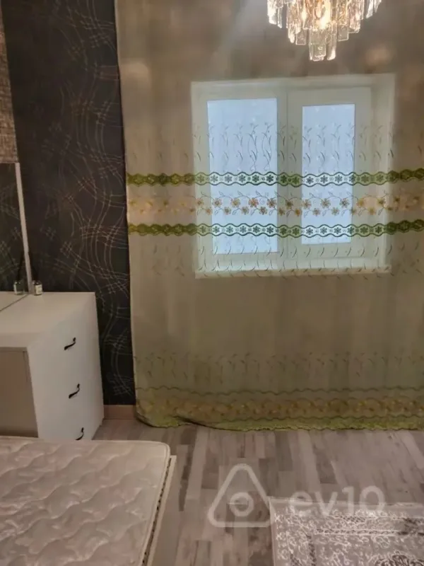 Kirayə verilir 1 otaqlı yeni tikili 40 m²