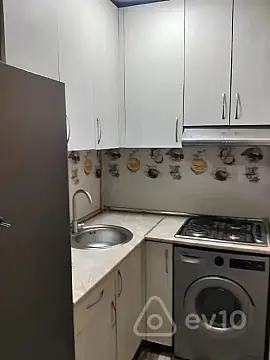 Kirayə verilir 1 otaqlı yeni tikili 40 m²