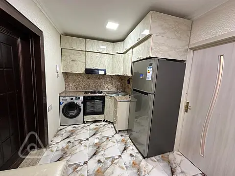 Kirayə verilir 2 otaqlı yeni tikili 70 m²