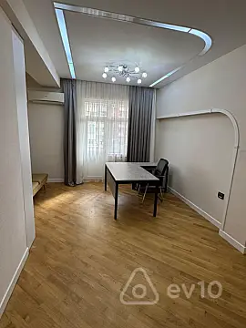 Kirayə verilir 3 otaqlı ofis 125 m²