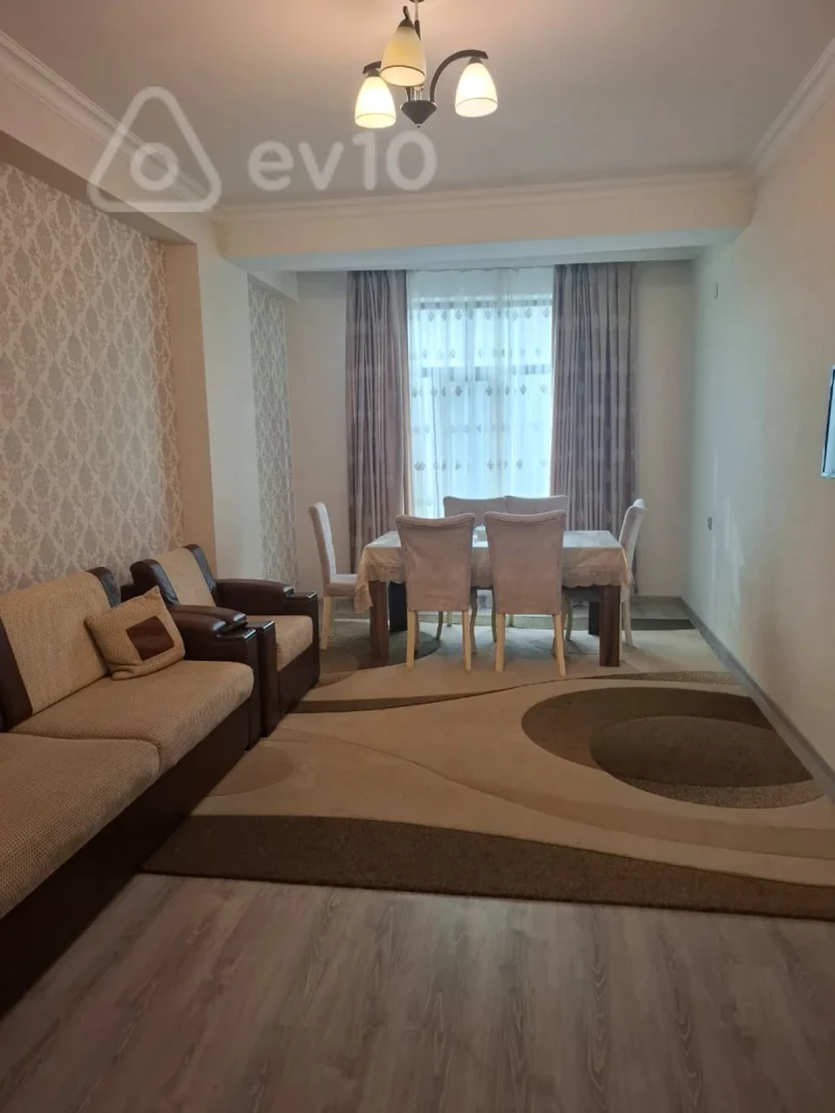 Kirayə verilir 3 otaqlı yeni tikili 105 m²