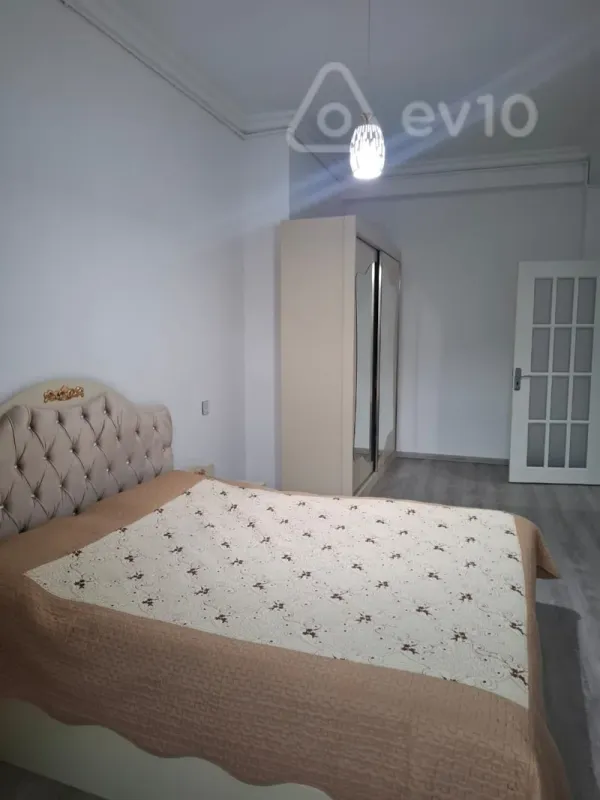 Kirayə verilir 3 otaqlı yeni tikili 105 m²
