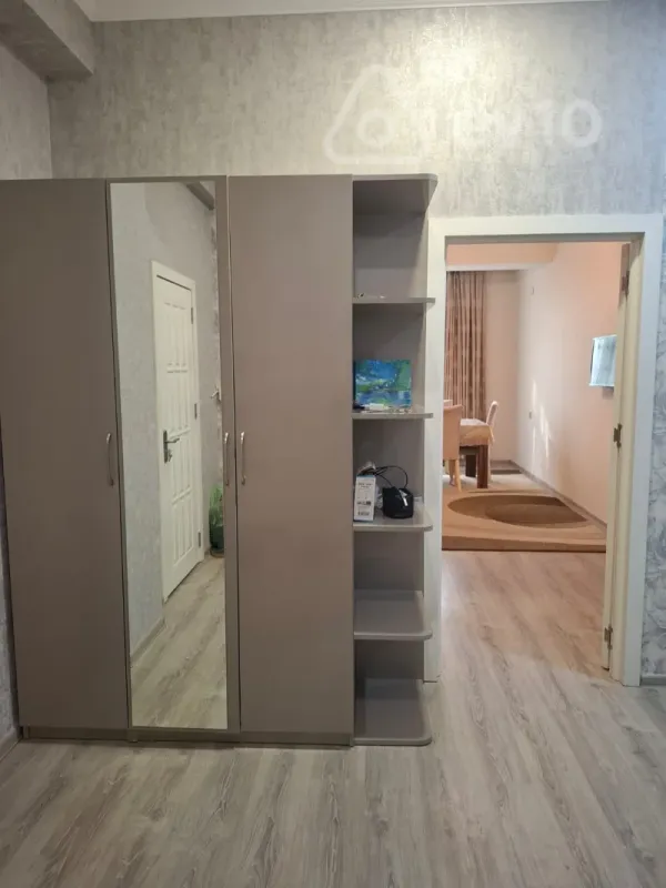 Kirayə verilir 3 otaqlı yeni tikili 105 m²