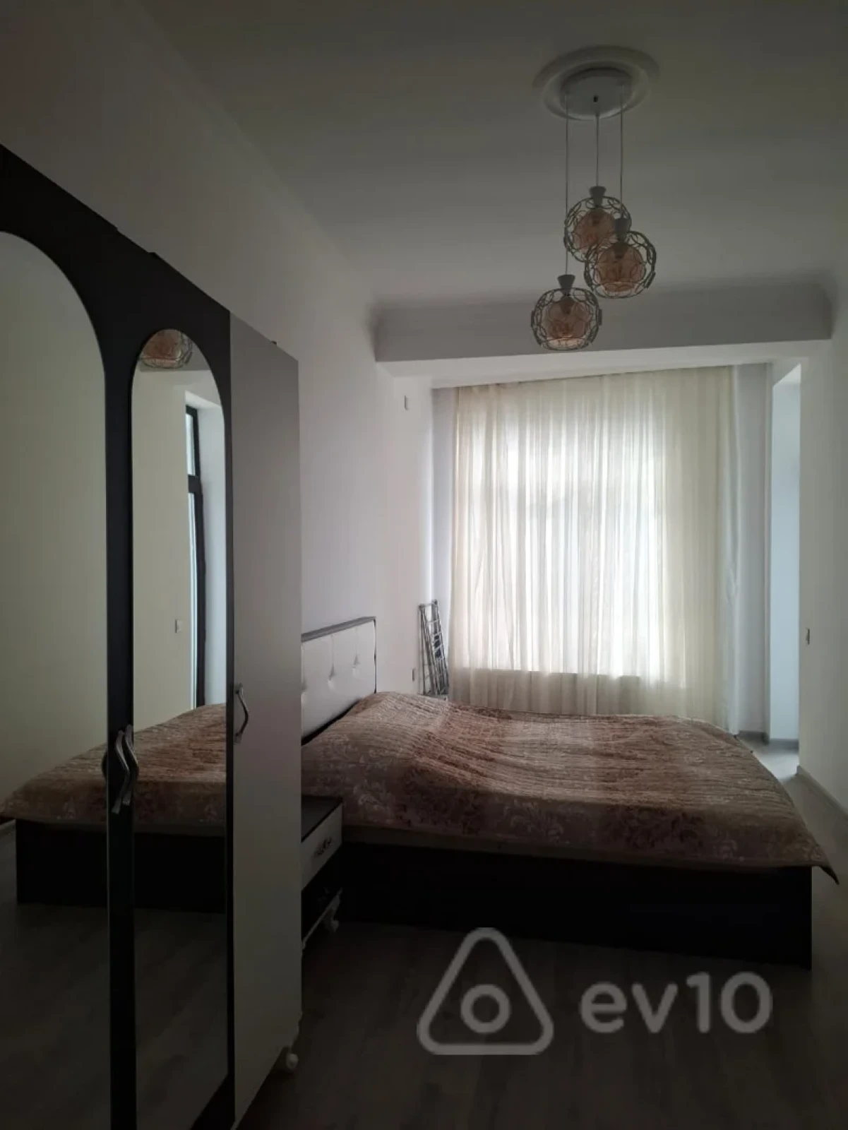 Kirayə verilir 3 otaqlı yeni tikili 105 m²