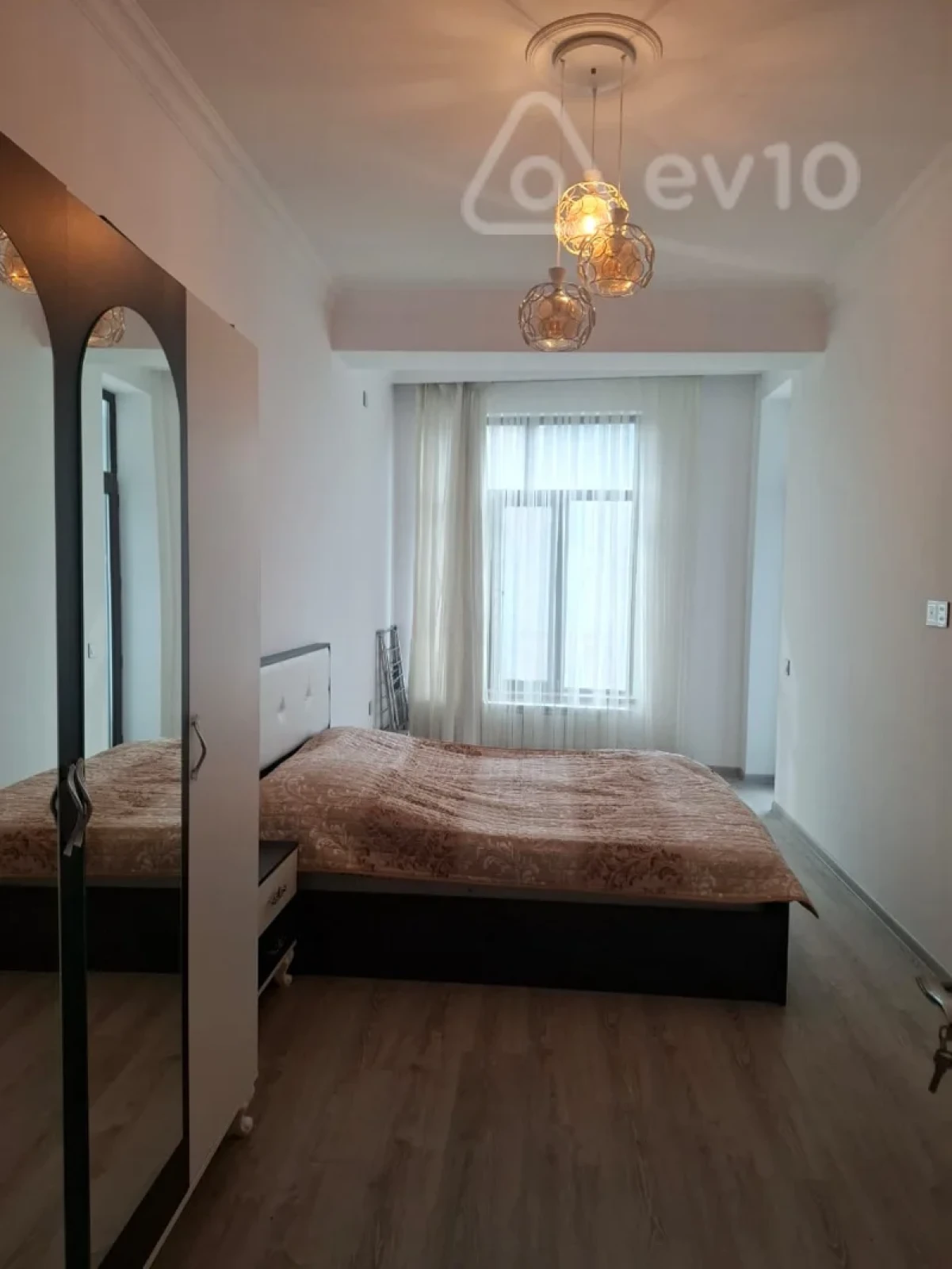 Kirayə verilir 3 otaqlı yeni tikili 105 m²