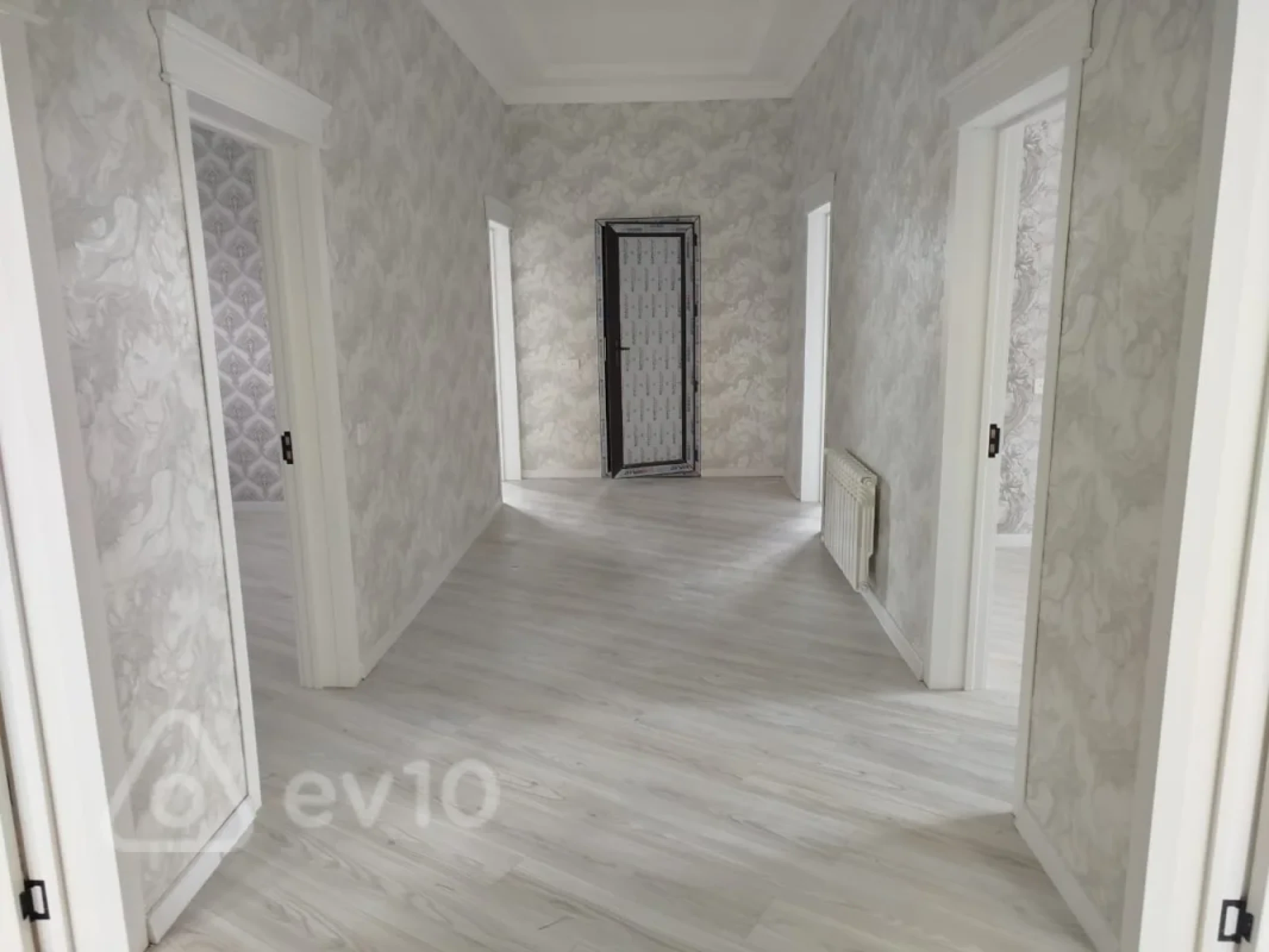 Satılır 5 otaqlı həyət evi 138 m²