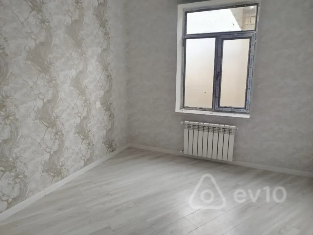 Satılır 5 otaqlı həyət evi 138 m²