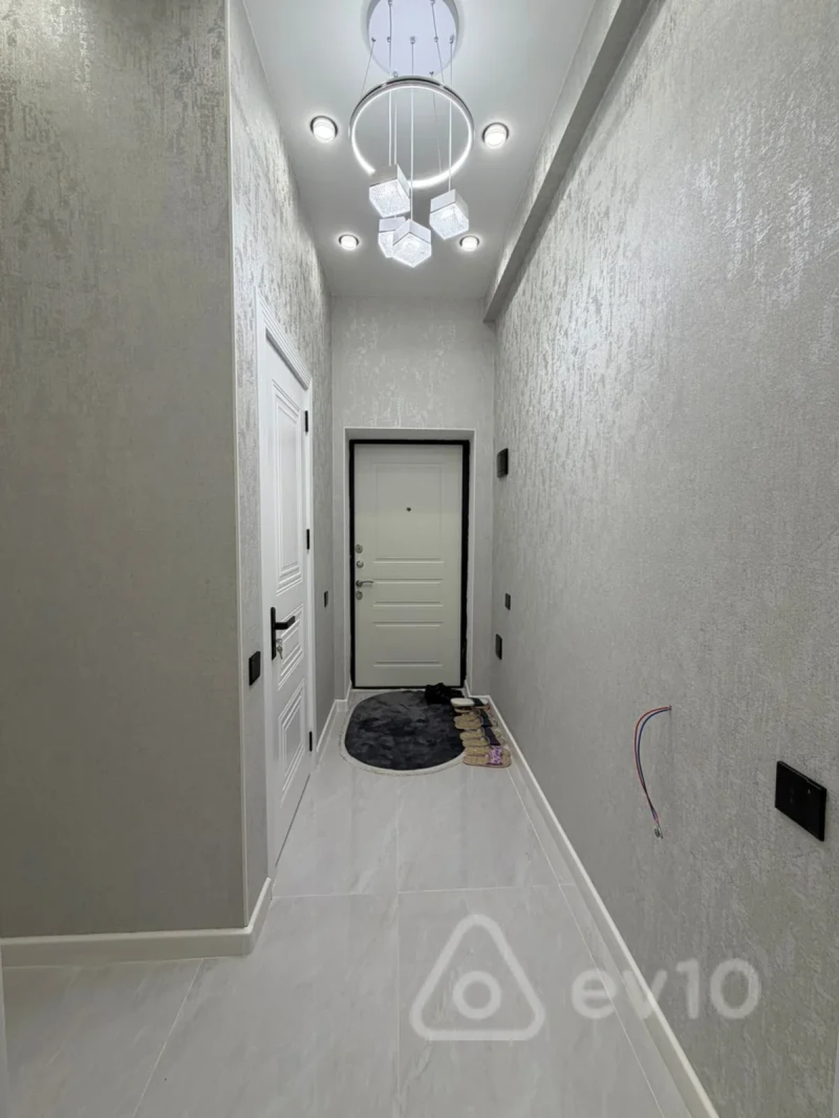 Satılır 2 otaqlı yeni tikili 55 m²