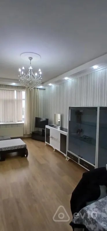 Kirayə verilir 3 otaqlı yeni tikili 60 m²