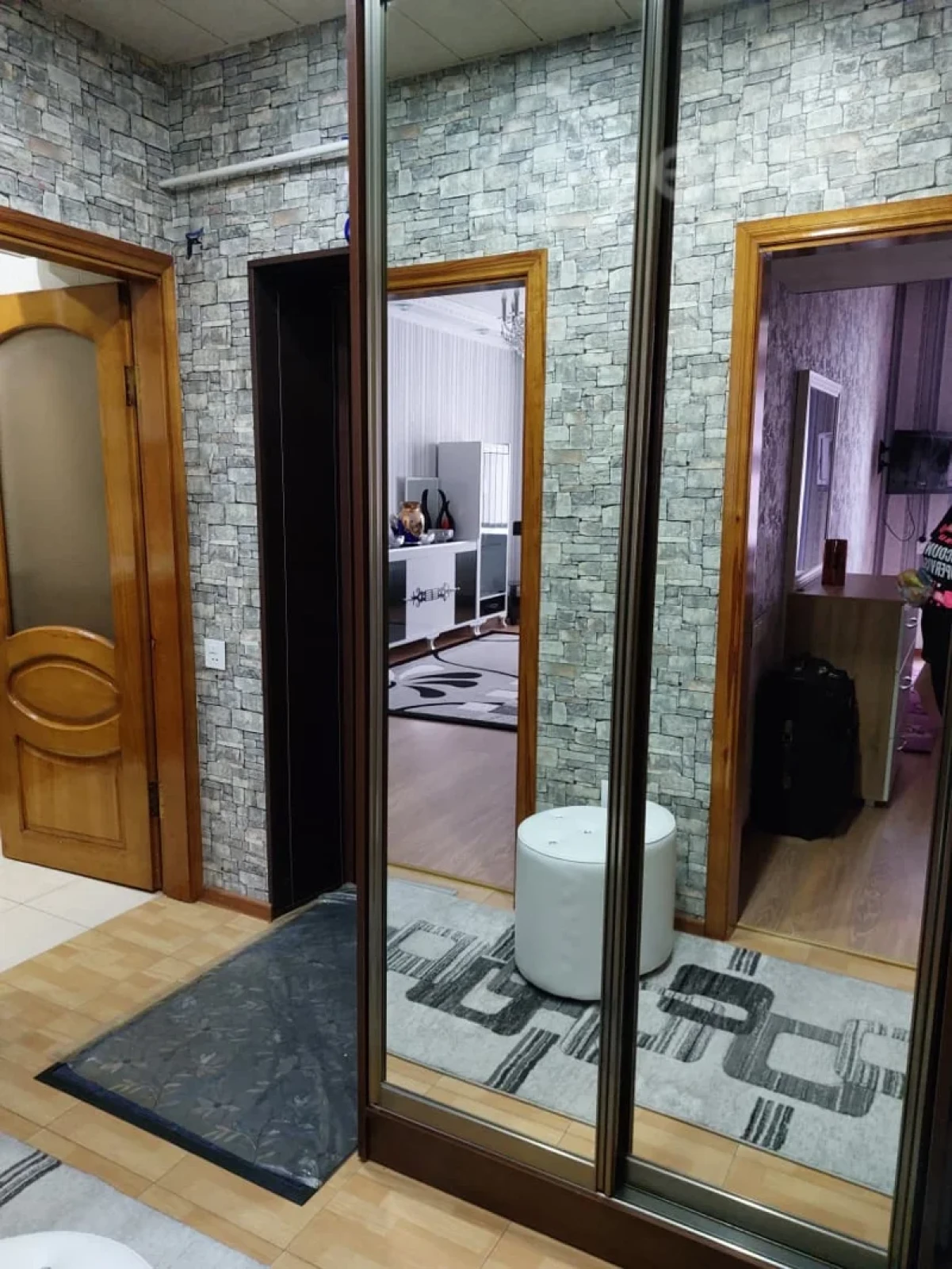 Kirayə verilir 3 otaqlı yeni tikili 60 m²