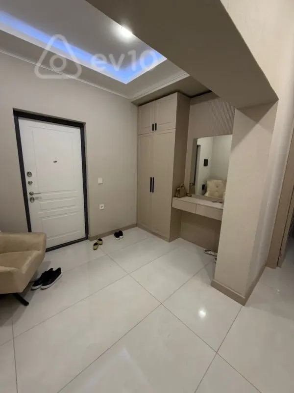 Satılır 2 otaqlı yeni tikili 62 m²