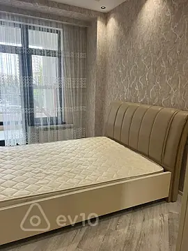 Kirayə verilir 2 otaqlı yeni tikili 65 m²