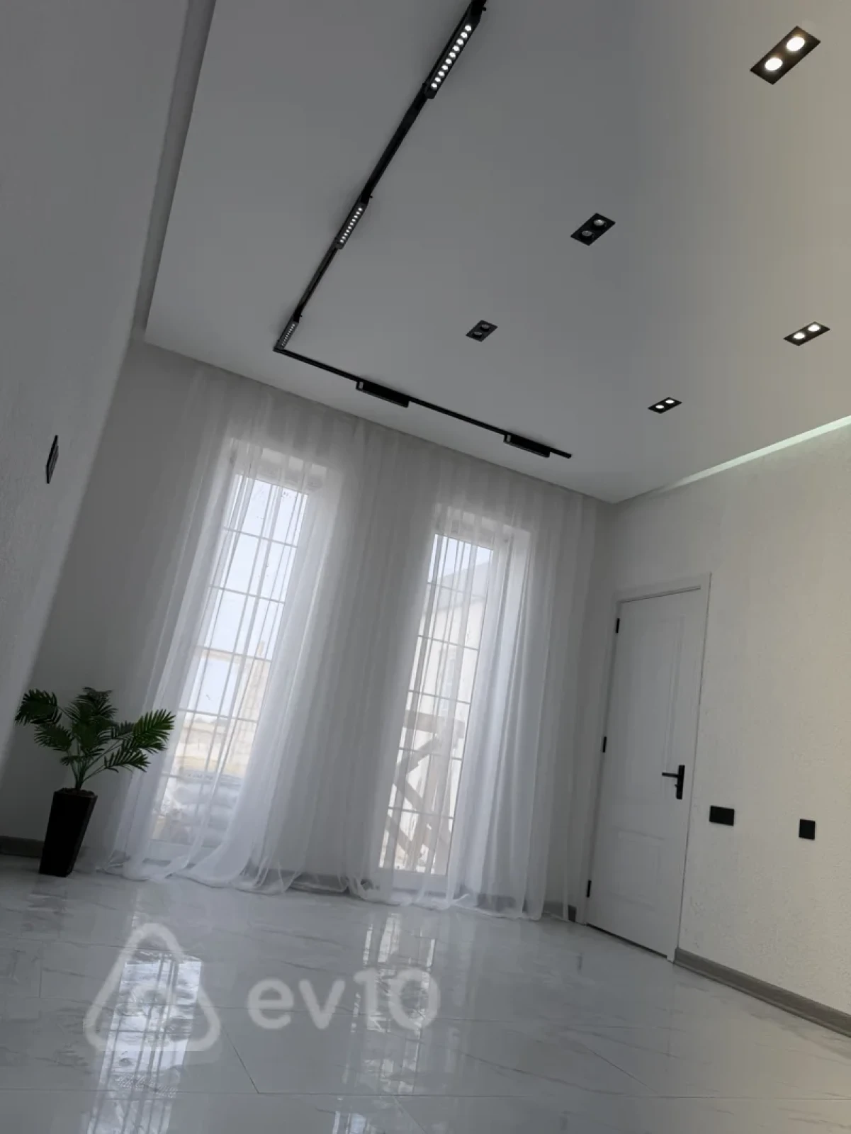 Satılır 4 otaqlı həyət evi 126 m²