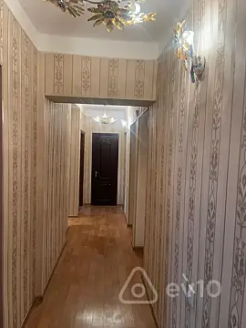 Kirayə verilir 3 otaqlı köhnə tikili 80 m²