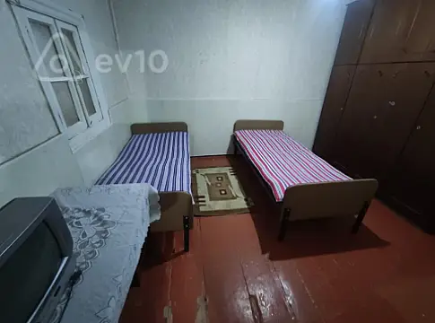 Kirayə verilir 2 otaqlı köhnə tikili 50 m²