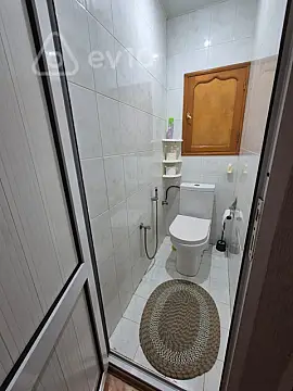 Satılır 4 otaqlı köhnə tikili 90 m²