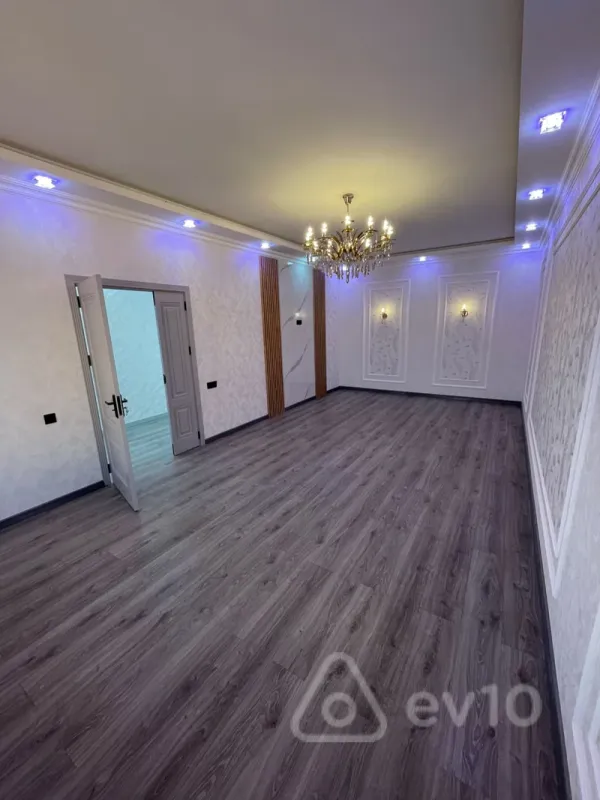 Satılır 5 otaqlı həyət evi 150 m²