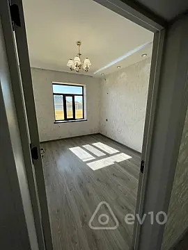 Satılır 5 otaqlı həyət evi 150 m²