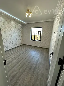 Satılır 5 otaqlı həyət evi 150 m²