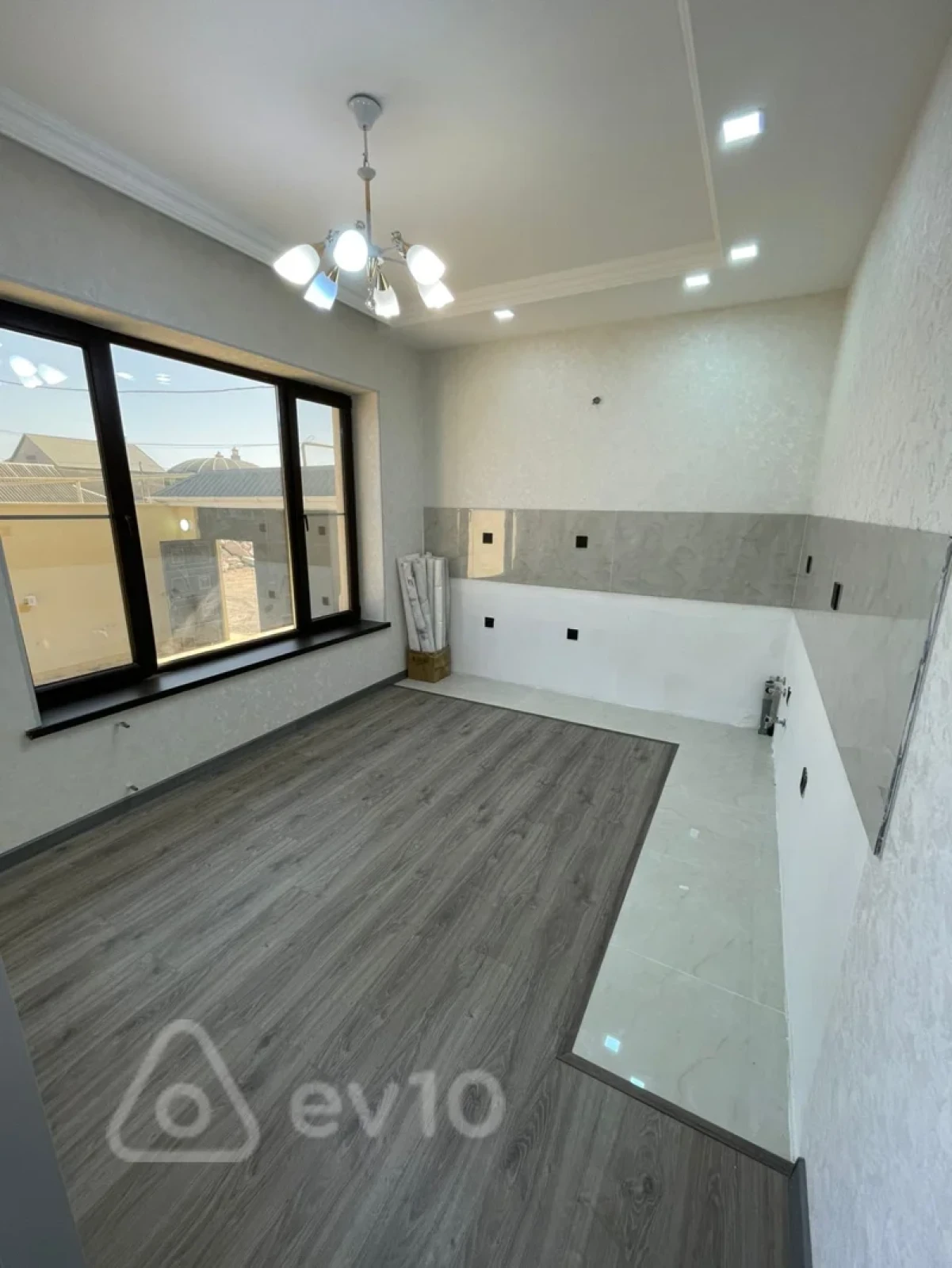 Satılır 5 otaqlı həyət evi 150 m²