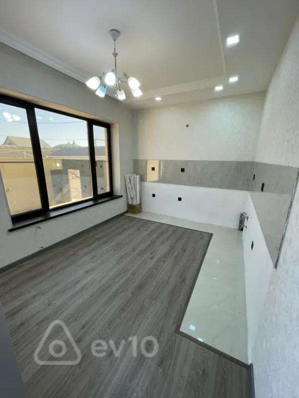 Satılır 5 otaqlı həyət evi 150 m²