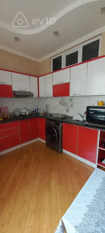 Satılır 2 otaqlı yeni tikili 70 m²